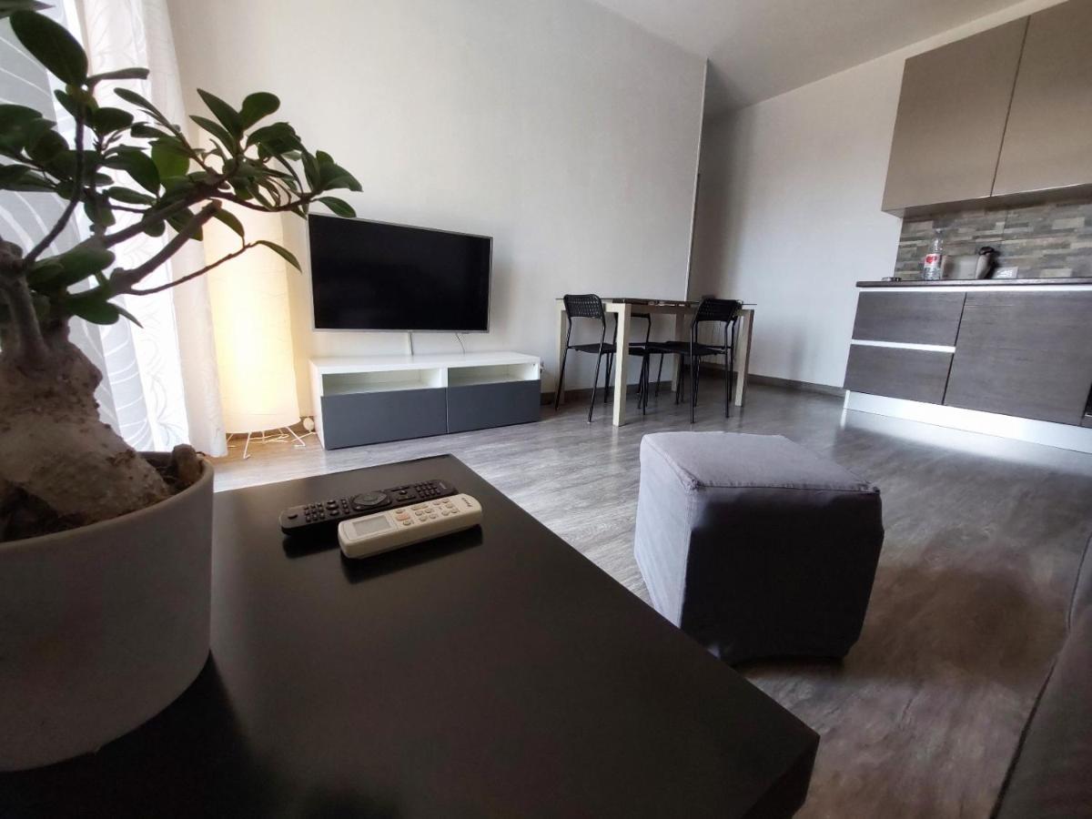 Casa Laura Apartment Ventimiglia Bagian luar foto