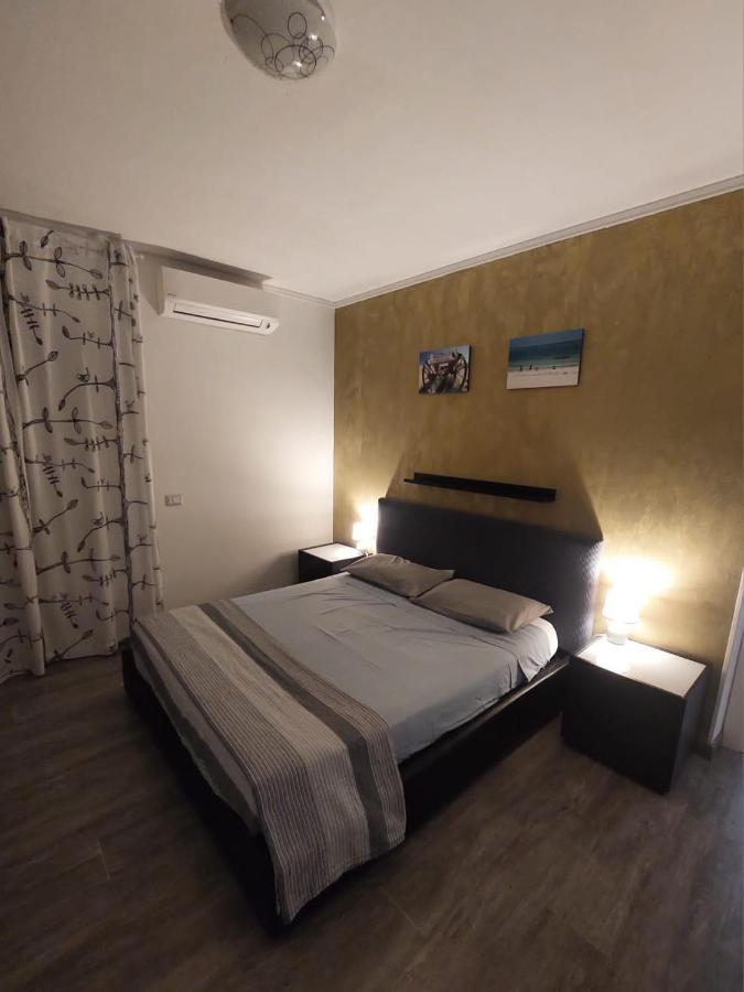 Casa Laura Apartment Ventimiglia Bagian luar foto
